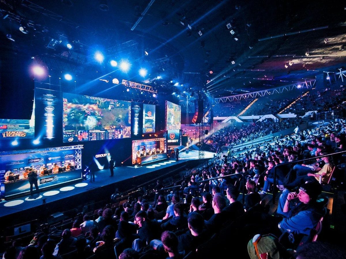 Tampilan visual esports untuk lobi permainan mobile VM987